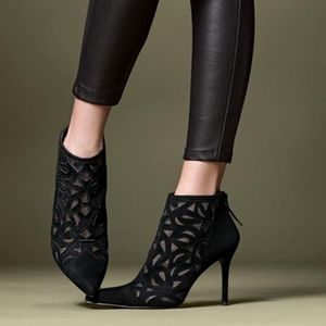 Stuart Weitzman Black Suede Ankle Boots Women's Size 10